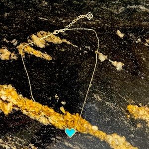 Kendra Scott necklace
